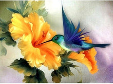 Laad afbeelding in galerijviewer, Kolibrie op bloem - Winkel voor schilderen op nummer